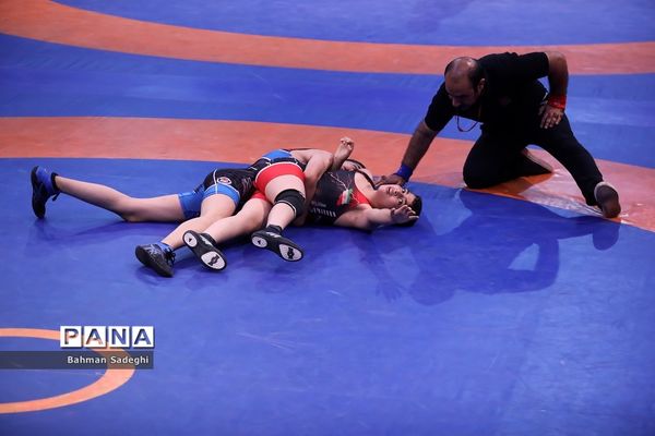 روز پایانی اولین جشنواره کشتی آزاد خردسالان جام پهلوانک‌ها