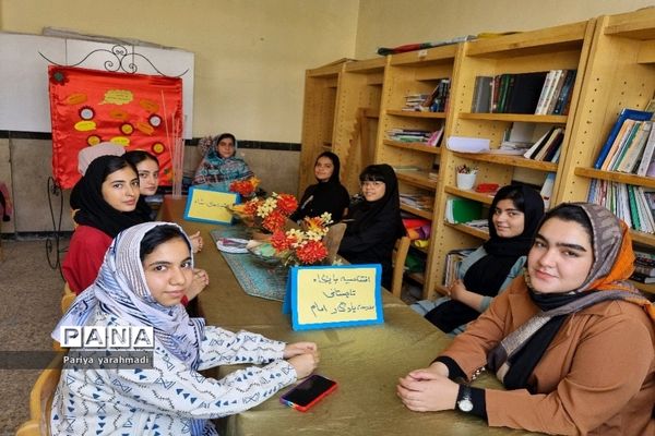 جلسه هم‌اندیشی افتتاحیه پایگاه تابستانی آموزشگاه یادگار امام (ره) شهرستان‌ ورامین