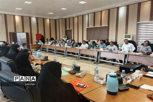 جلسه مشاوره هدایت تحصیلی منطقه 12