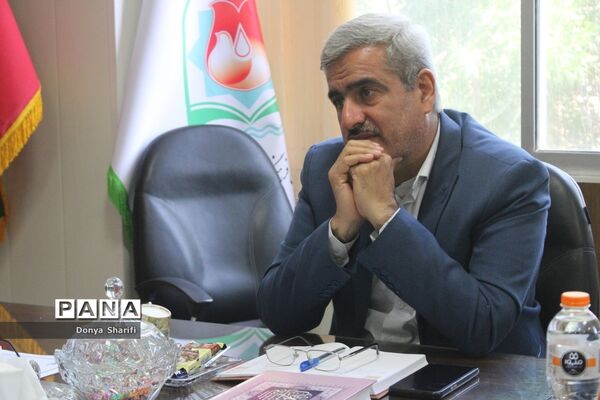 جلسه هماهنگی معاونت پرورشی و فرهنگی اداره‌کل آموزش و پرورش استان بوشهر با هلال احمر‌