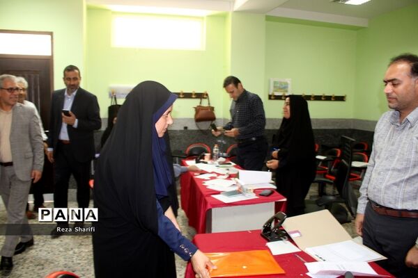 بازدید از روند بررسی مدارک گزینش آزمون استخدامی آموزش و پرورش استان بوشهر