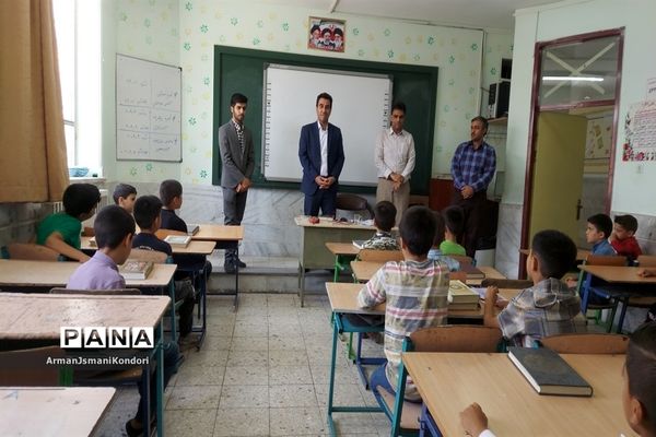 بازدید معاونت پرورشی و تربیت‌بدنی آموزش و پرورش خلیل‌آباد از کلاس‌های اوقات فراغت