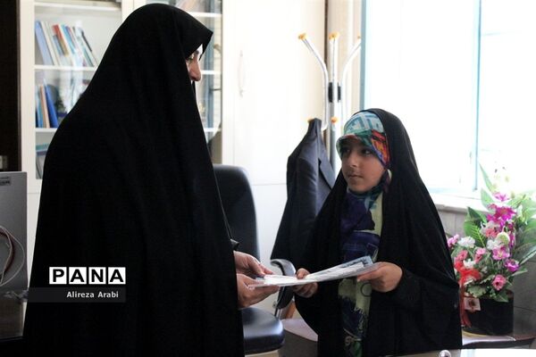 جلسه تجلیل از خبرنگاران فعال پانا کاشمر