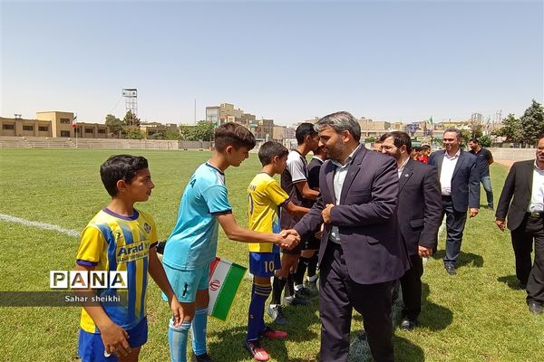 افتتاح زمین چمن طبیعی شهید‌ثمری در ملارد