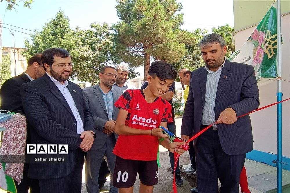 افتتاح زمین چمن طبیعی شهید‌ثمری در ملارد