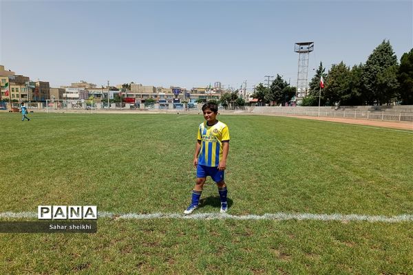 افتتاح زمین چمن طبیعی شهید‌ثمری در ملارد