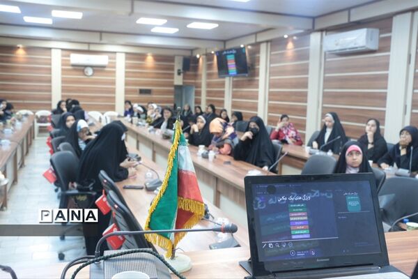 آخرین جلسه آموزش عکاسی مقدماتی ویژه دختران
