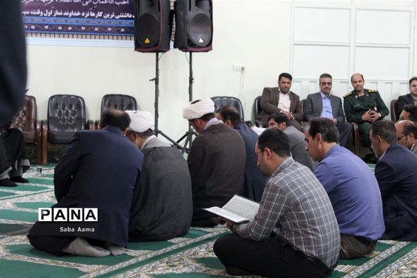 مراسم ترحیم دانش‌آموز قهرمان کاشمری