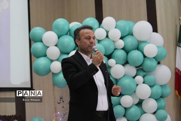 آیین اختتامیه طرح‌ها و برنامه‌های معاونت آموزش ابتدایی ناحیه یک بهارستان