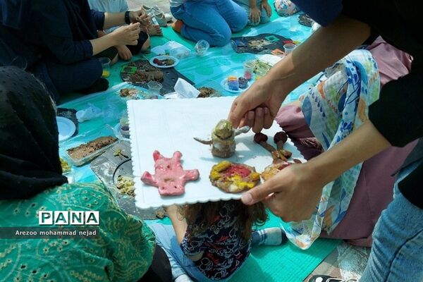 برگزاری اولین فستیوال کثیف‌کاری در مدرسه‌ عطردانش شهرستان‌قرچک