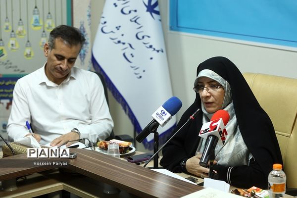 نشست خبری معاون آموزش ابتدایی