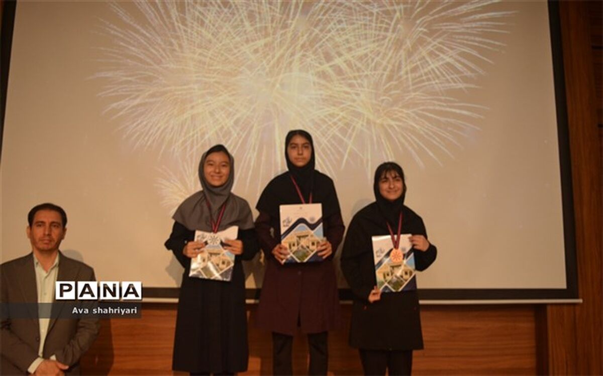 تیم والیبال متوسطه اول و دوم شهرستان‌های استان‌تهران بر قله قهرمانی والیبال قطب شش کشور/فیلم