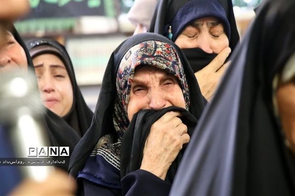 مراسم غبارروبی حرم مطهر حضرت بی بی زبیده (س) در شهرستان‌قرچک