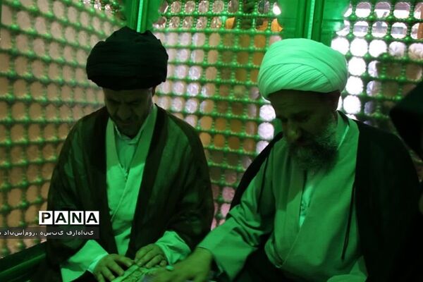 مراسم غبارروبی حرم مطهر حضرت بی بی زبیده (س) در شهرستان‌قرچک