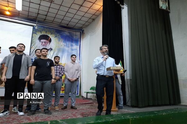 جشن فارغ‌التحصیلی پایه دوازدهم مدرسه ۱۷ شهریور