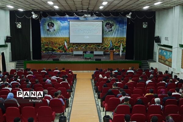 جشن فارغ‌التحصیلی پایه دوازدهم مدرسه ۱۷ شهریور