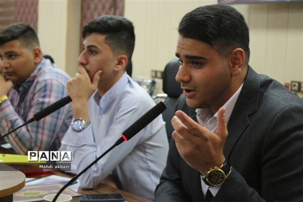 نشست اعضای مجلس دانش‌آموزی استان خوزستان در اهواز