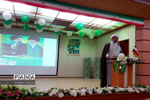 همایش تجلیل از سادات فرهنگی و دانش‌آموز در تربت جام