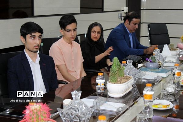 تجلیل از دانش‌آموزان بوشهری را‌یافته به مرحله نهایی المپیاد علمی