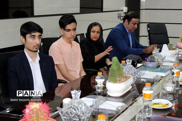 تجلیل از دانش‌آموزان بوشهری را‌یافته به مرحله نهایی المپیاد علمی