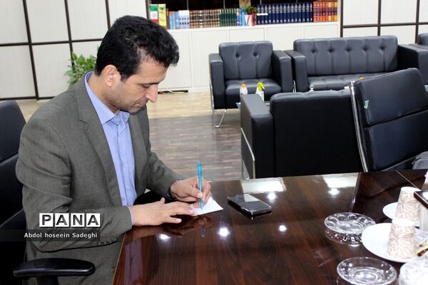 تجلیل از دانش‌آموزان بوشهری را‌یافته به مرحله نهایی المپیاد علمی