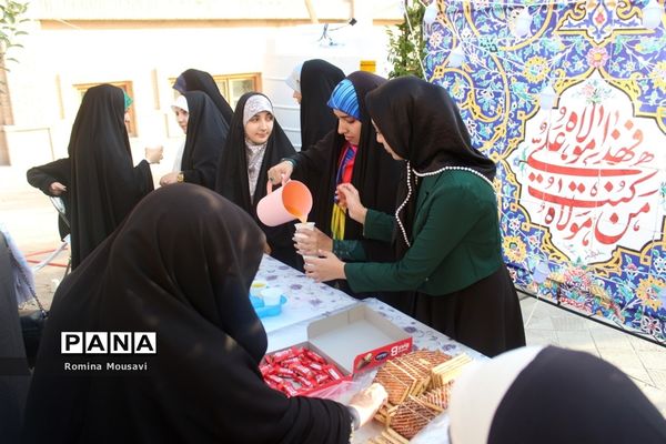 محفل شعر «سایه بوتراب»