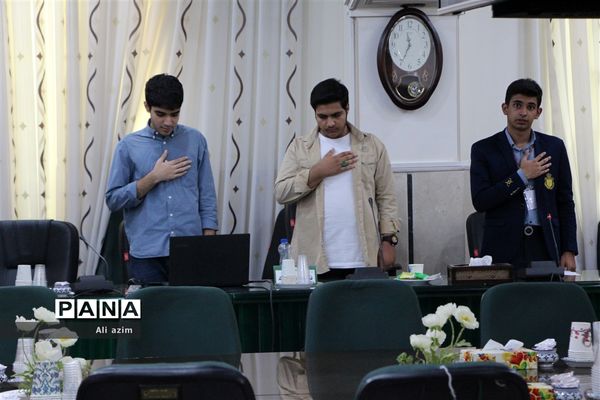 برگزاری دومین نشست مجلس دانش‌آموزی پسران استان یزد