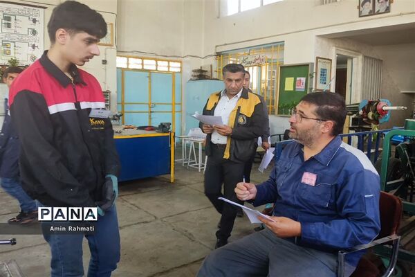 برگزاری مسابقات علمی مهارتی هنرستان‌های استان فارس