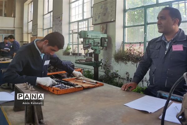 برگزاری مسابقات علمی مهارتی هنرستان‌های استان فارس
