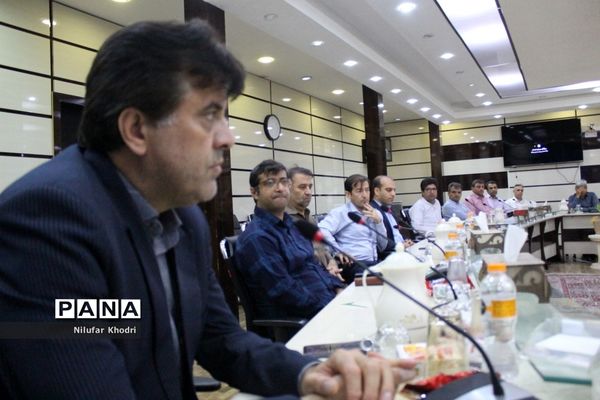 جلسه هماهنگی مربیان، سرپرستان و داوران اعزامی به مسابقات ورزشی کشور در بوشهر