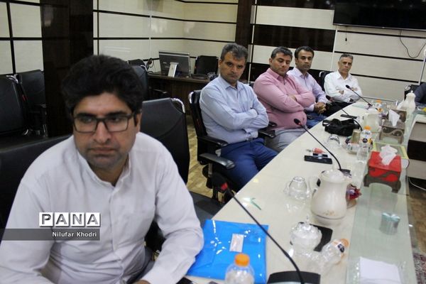 جلسه هماهنگی مربیان، سرپرستان و داوران اعزامی به مسابقات ورزشی کشور در بوشهر
