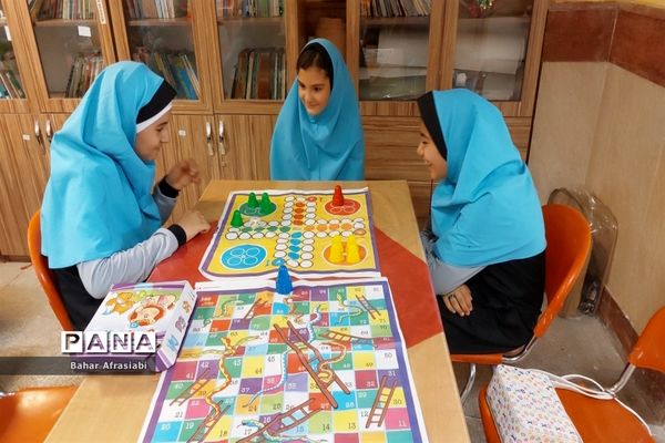 کسب رتبه منتخب کشور رویداد بین‌المللی الف‌ تا، توسط مدرسه یاس نبی در شهرستان رباط‌کریم