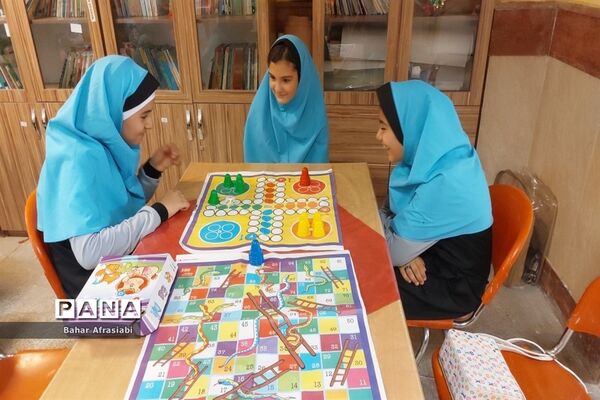 کسب رتبه منتخب کشور رویداد بین‌المللی الف‌ تا، توسط مدرسه یاس نبی در شهرستان رباط‌کریم