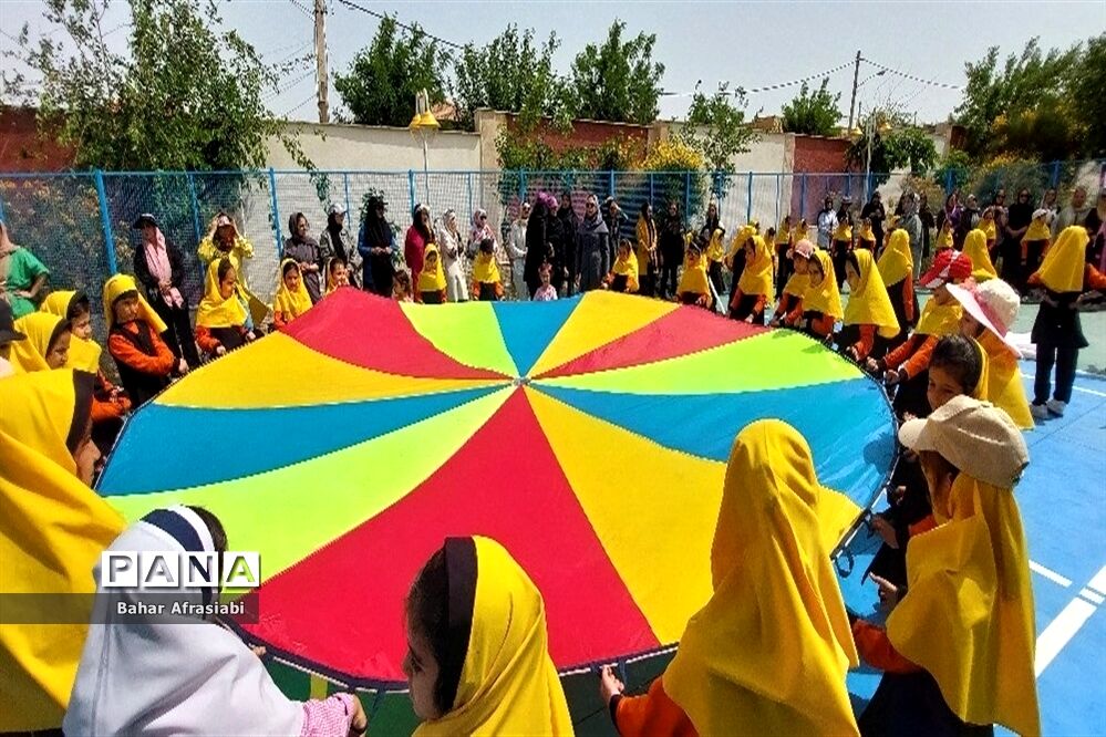 کسب رتبه منتخب کشور رویداد بین‌المللی الف‌ تا، توسط مدرسه یاس نبی در شهرستان رباط‌کریم
