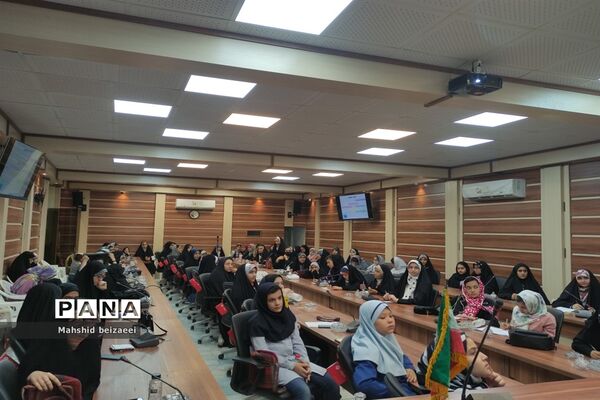 دوره آموزشی خبرنگاری مقدماتی ویژه دختران