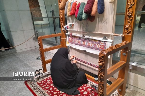 بازدید دانش‌آموزان زیارت اولی از موزه رضوی حرم امام رضا (ع)