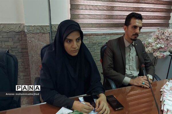 تجلیل از دانش‌آموزان طرح دادرس شهرستان قرچک