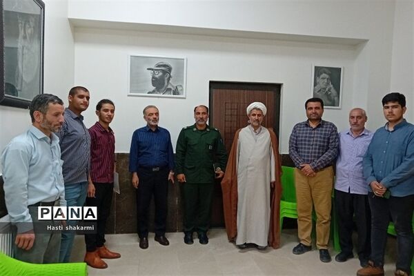 افتتاحیه کلاس‌های طراحی و سیاه‌قلم فرهنگسرا در روستای اصیل‌آباد