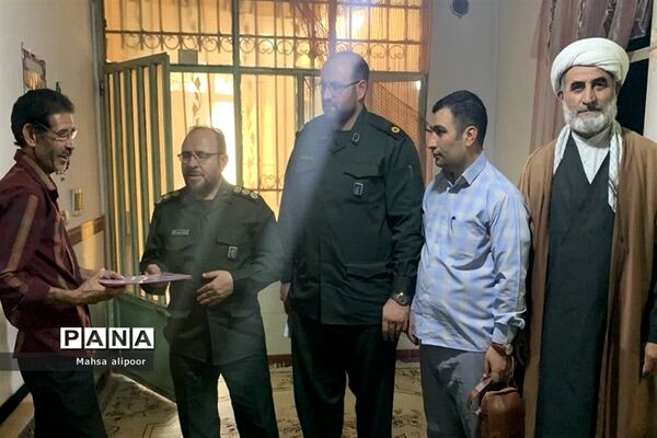 دیدار با خانواده شهدای سادات مدافع حرم در قرچک