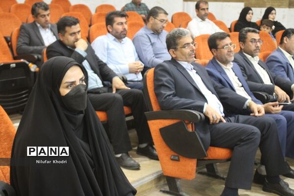 همایش  منتخبین دومین دوره طرح دانش‌آموز تراز انقلاب اسلامی  در بوشهر