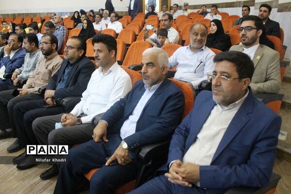همایش  منتخبین دومین دوره طرح دانش‌آموز تراز انقلاب اسلامی  در بوشهر