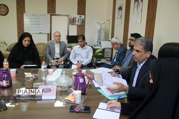 جلسه هم اندیشی معاونان پرورشی و تربیت‌بدنی شهرستان‌ها و مناطق آموزش و پرورش استان بوشهر