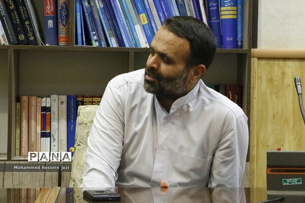 بازدید معاون استاندار قم از گروه‌های جهادی دانش‌آموزی