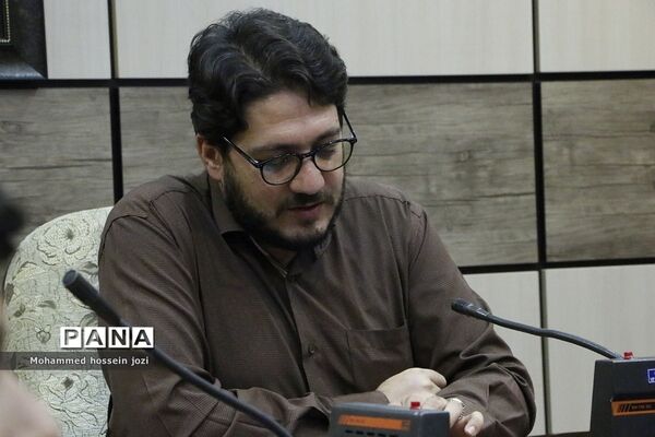 بازدید معاون استاندار قم از گروه‌های جهادی دانش‌آموزی