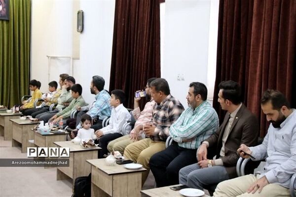 دیدار امام جمعه قرچک با مداحان نوجوان به‌مناسبت دهه امامت و ولایت