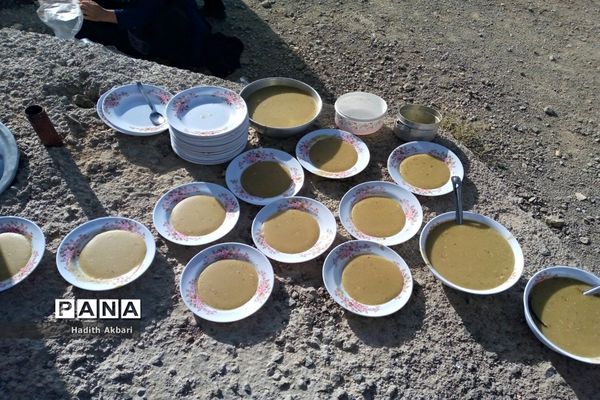 برگزاری دعای ندبه در گلزار شهدای شهرستان بن