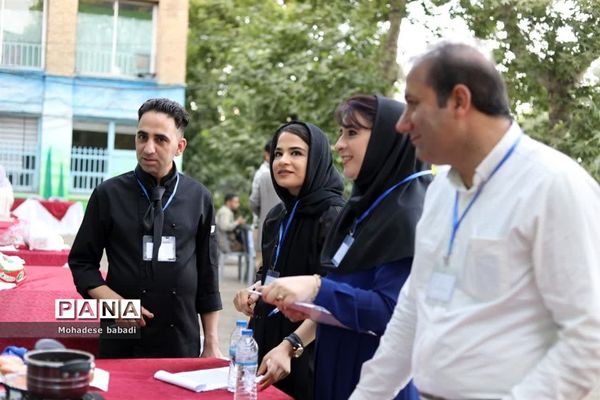 جشنواره بزرگ شیرینی غدیر در کانون فرهنگی- تربیتی قدس