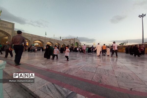 حس و حال حرم مطهر رضوی در بزرگترین عید شیعیان، غدیرخم