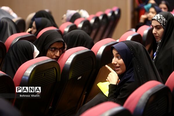 جلسه توجیهی یازدهمین دوره مجلس دانش‌آموزی در اردوگاه شهید‌باهنر