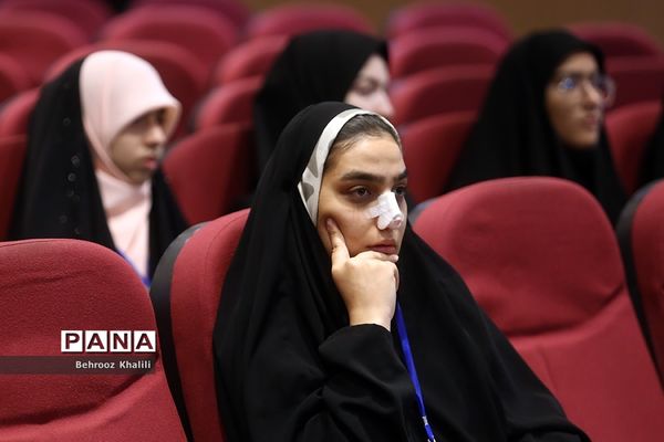 جلسه توجیهی یازدهمین دوره مجلس دانش‌آموزی در اردوگاه شهید‌باهنر